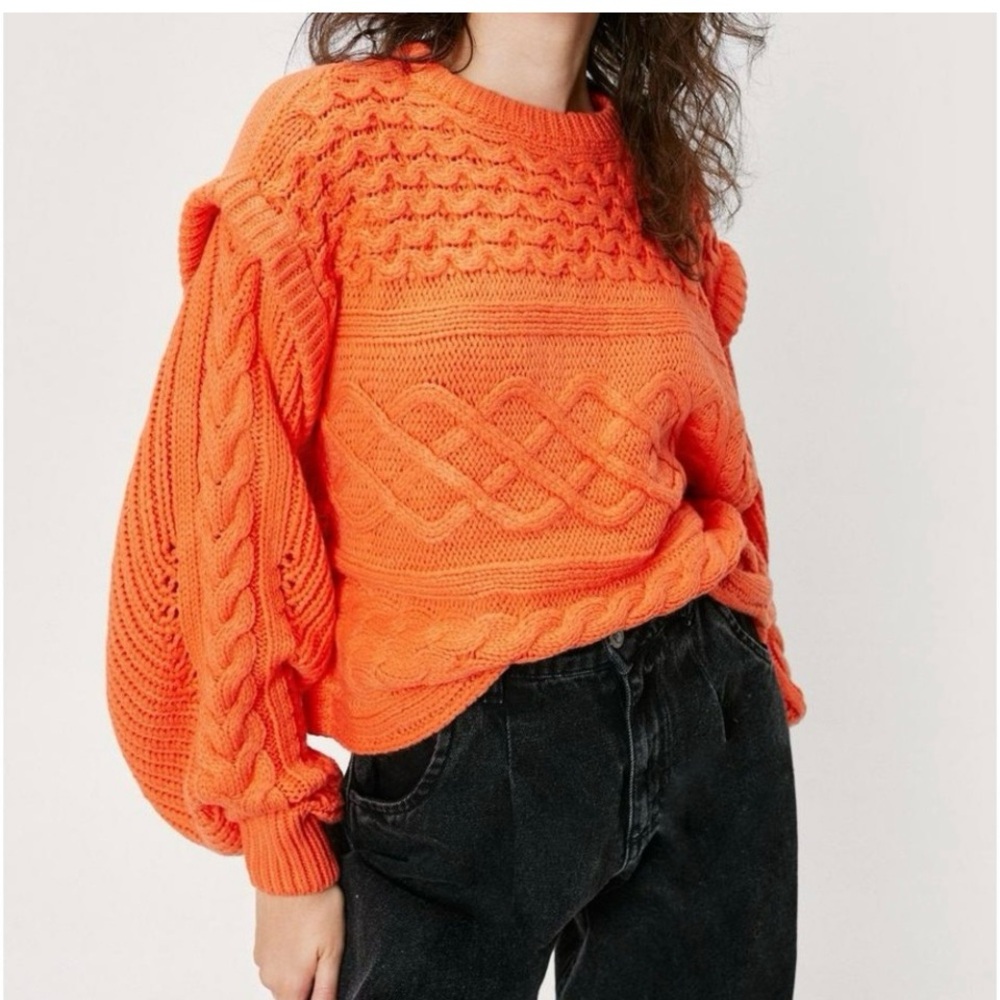Oversized Thick Bat Wing Sleeves Cable
Knit Sweater Medium Orange